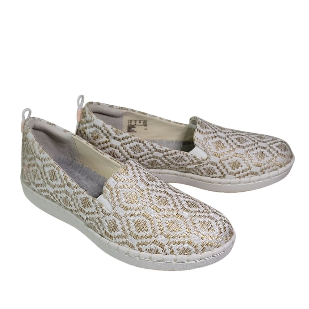 Clarks Cloudstepper Step Glow Slip On Flats Natural White Weave Womens 6 NEW